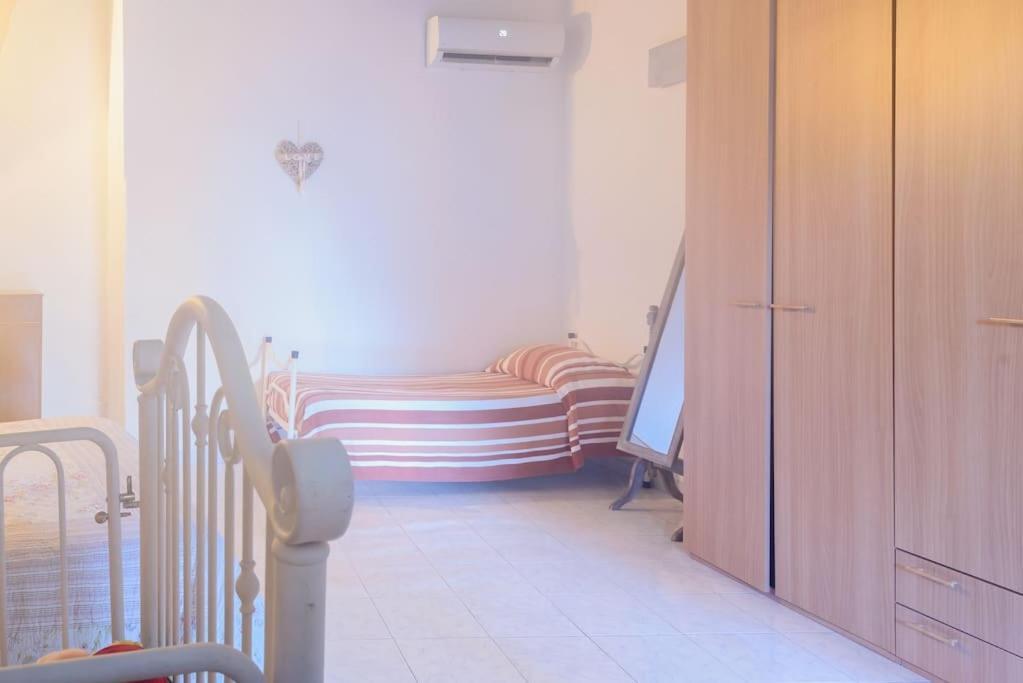 Appartamento In Pietra Di Tufo Verde Ischitana, Forio Forio di Ischia Exterior foto