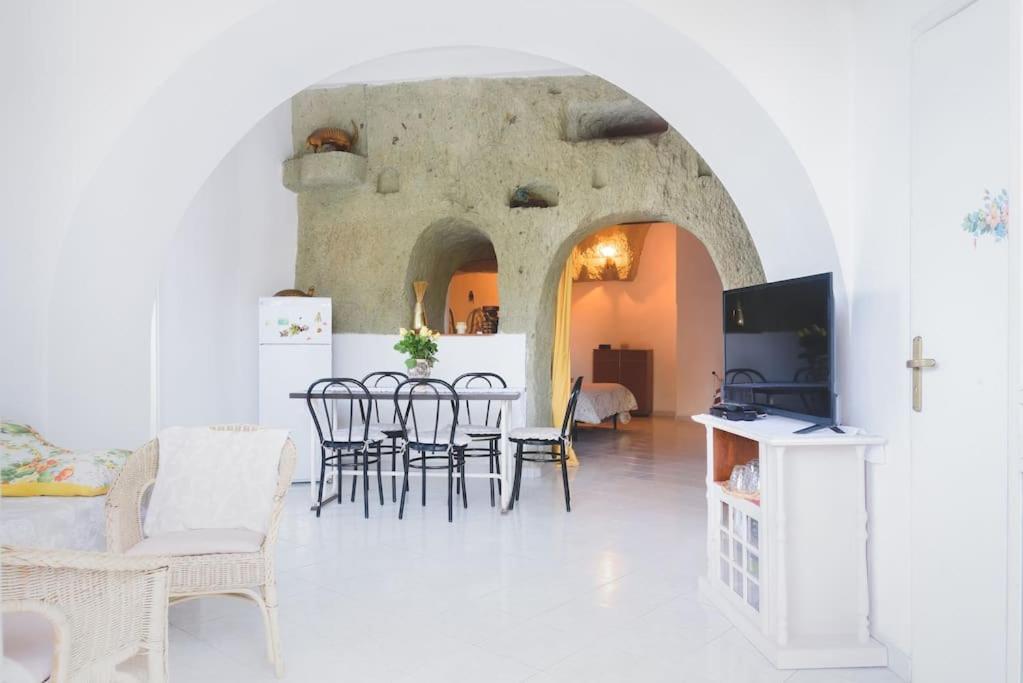 Appartamento In Pietra Di Tufo Verde Ischitana, Forio Forio di Ischia Exterior foto