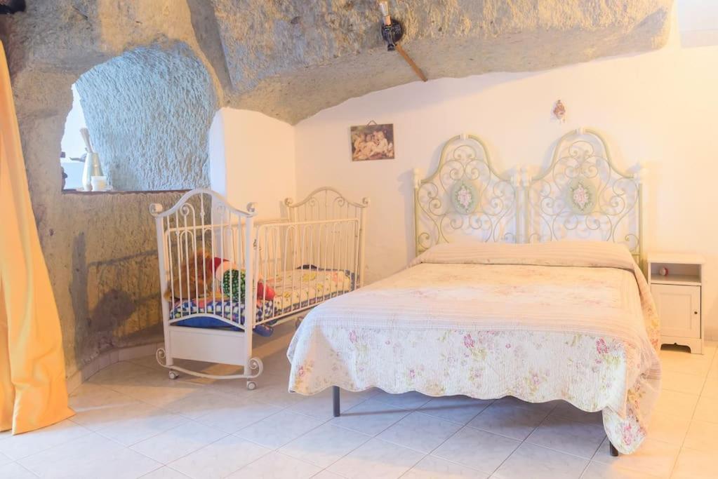 Appartamento In Pietra Di Tufo Verde Ischitana, Forio Forio di Ischia Exterior foto